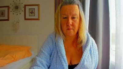 GraceNicole live cam on Cam4