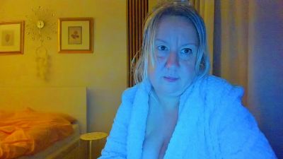GraceNicole live cam on Cam4