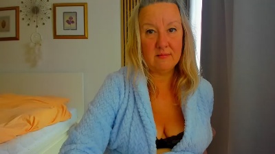 GraceNicole live cam on Cam4