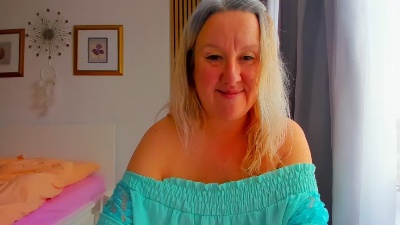 GraceNicole live cam on Cam4