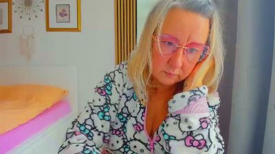 GraceNicole live cam on Cam4
