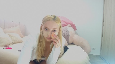 Graceledomas_1 live cam on Cam4
