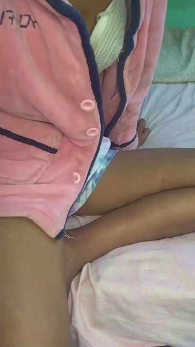 Gracia01 live cam on Cam4
