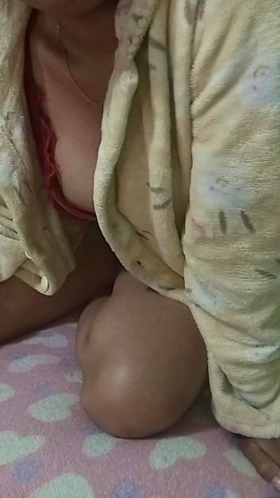 Gracia01 live cam on Cam4