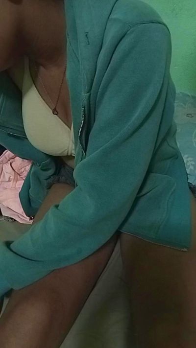 Gracia01 live cam on Cam4