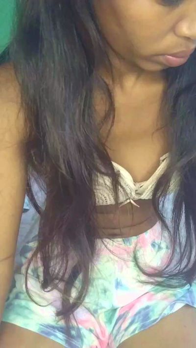 Gracia01 live cam on Cam4