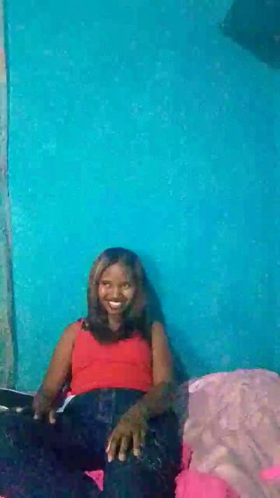 Gracia01 live cam on Cam4
