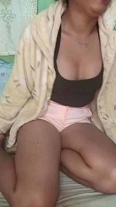 Gracia01 live cam on Cam4