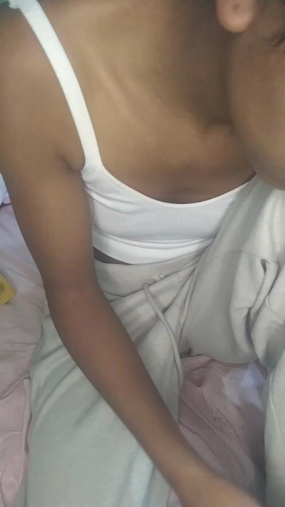 Gracia01 live cam on Cam4