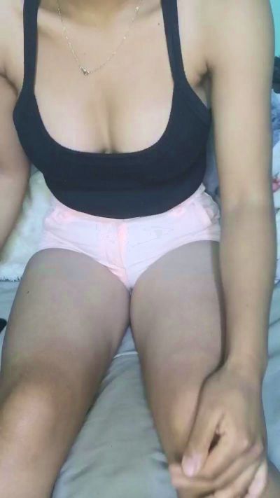Gracia01 live cam on Cam4
