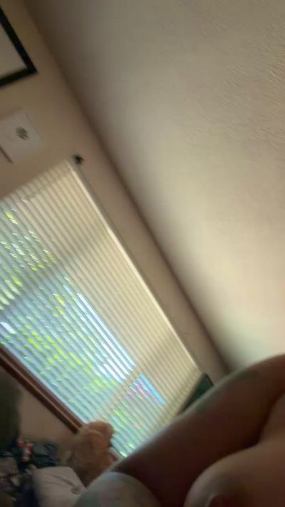 Gratefulgoddess live cam on Cam4