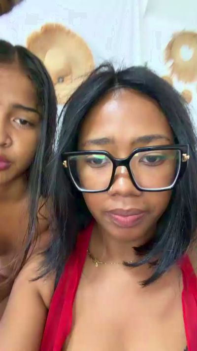 Grazi0241 live cam on Cam4