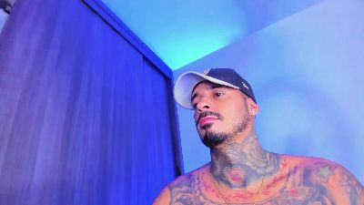 Greatpig_25 live cam on Cam4