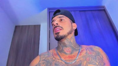 Greatpig_25 live cam on Cam4
