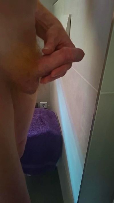 Greazyboy live cam on Cam4