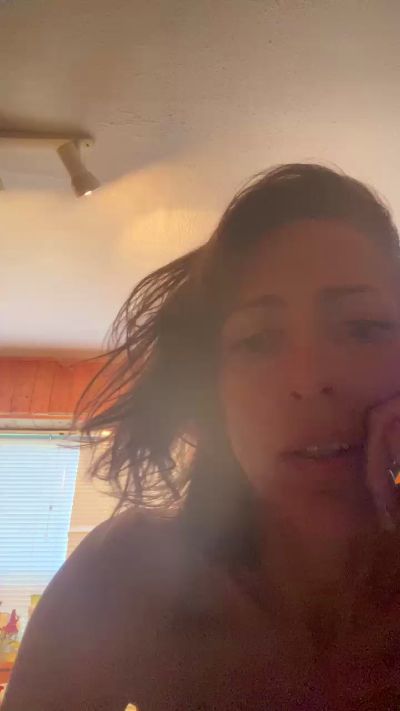 GreedyLocks live cam on Cam4