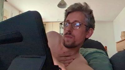 Greenbubblexxx live cam on Cam4