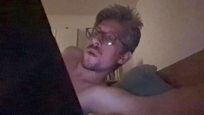 Greenbubblexxx live cam on Cam4