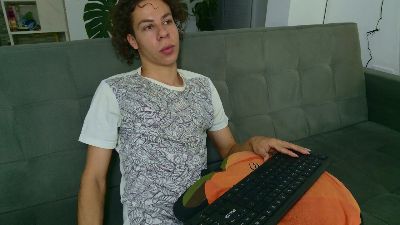 Grey___27 live cam on Cam4