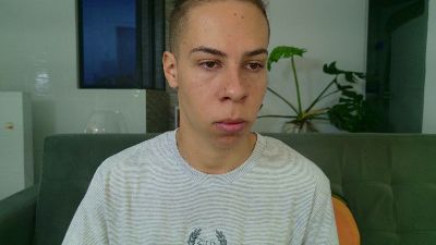 Grey___27 live cam on Cam4