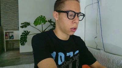 Grey___27 live cam on Cam4
