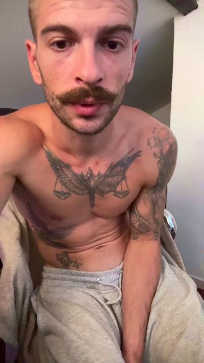 Greyoff live cam on Cam4
