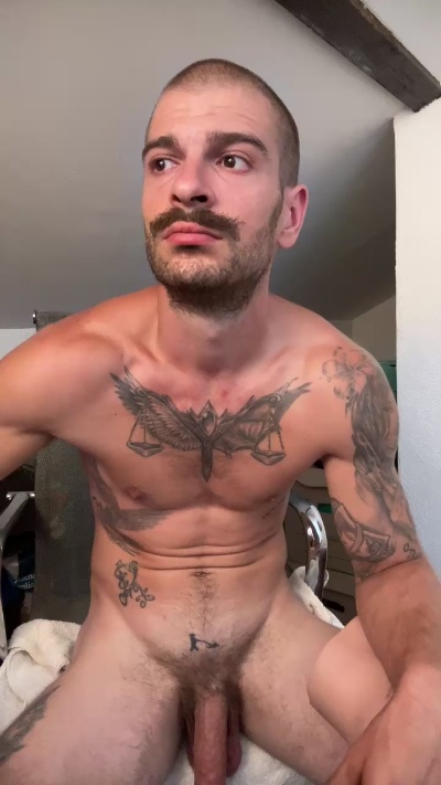 Greyoff live cam on Cam4