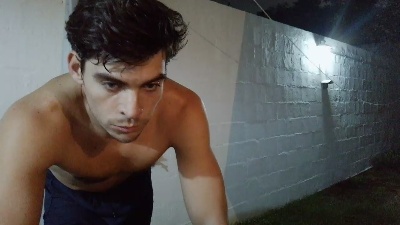 GringoDelicius live cam on Cam4