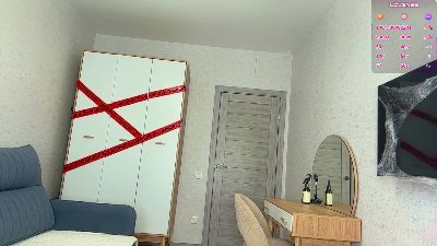 GriselCuneo live cam on Cam4
