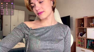 GriselCuneo live cam on Cam4