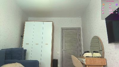 GriselCuneo live cam on Cam4