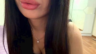 GriseldaRudeen live cam on Cam4