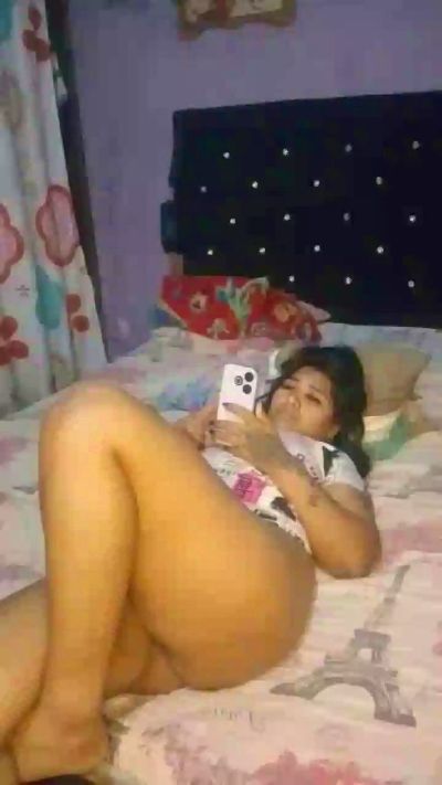 Guadalupe20 live cam on Cam4