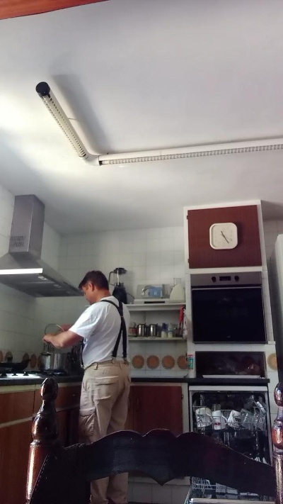 GuapetonBCN1966 live cam on Cam4