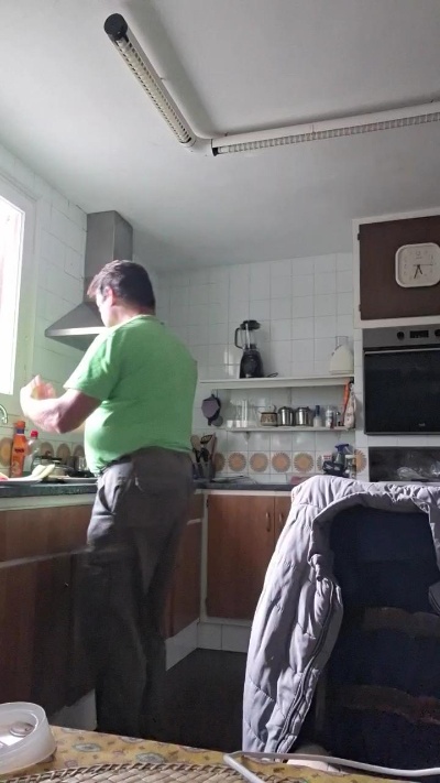 GuapetonBCN1966 live cam on Cam4