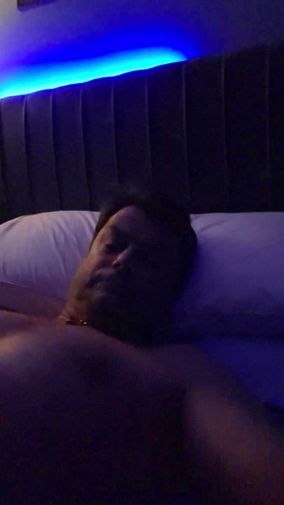 GuapetonBCN1966 live cam on Cam4