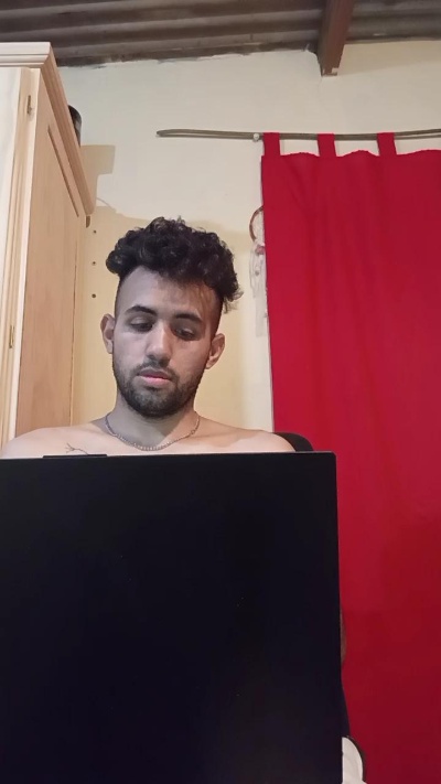 Guas01 live cam on Cam4