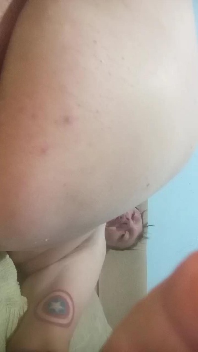 Guca35 live cam on Cam4