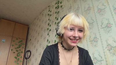 GudrunHenseler live cam on Cam4
