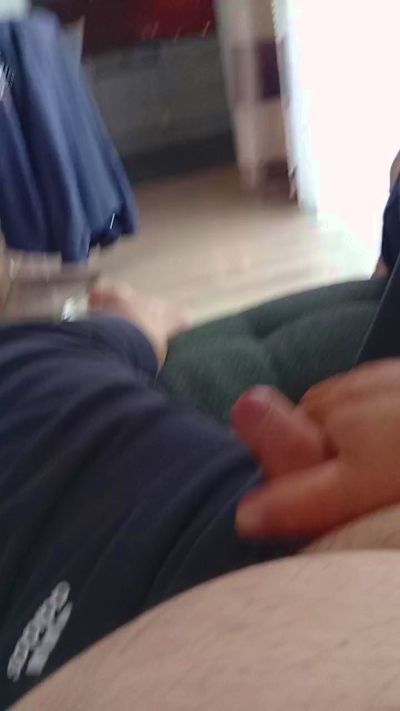 Guen47 live cam on Cam4