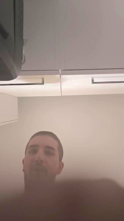 Gufetto99 live cam on Cam4