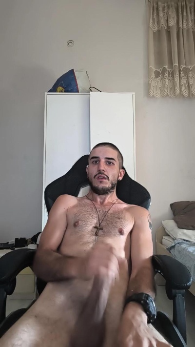 Gufetto99 live cam on Cam4