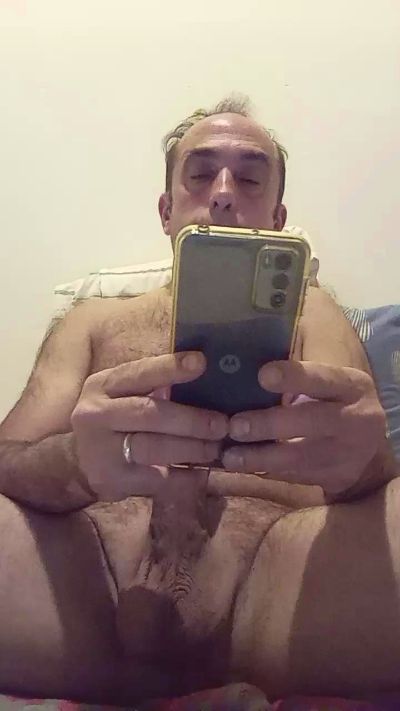 Gugacarioca live cam on Cam4