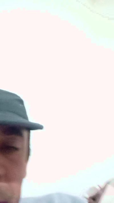 Gugupito86 live cam on Cam4