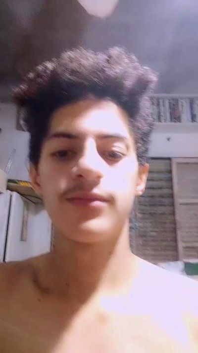 GuhNovinho7 webcam