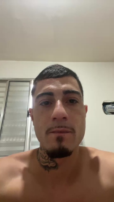 Gui20cm live cam on Cam4