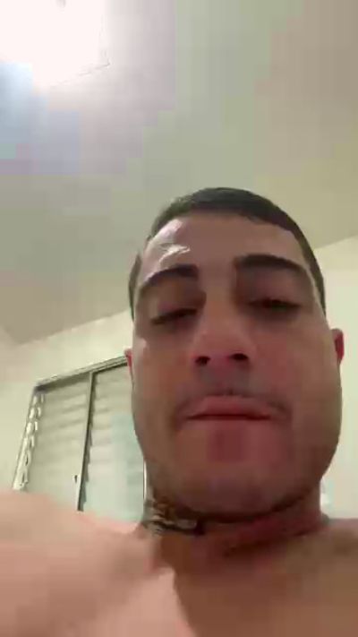 Gui20cm live cam on Cam4