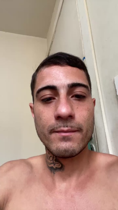 Gui20cm live cam on Cam4