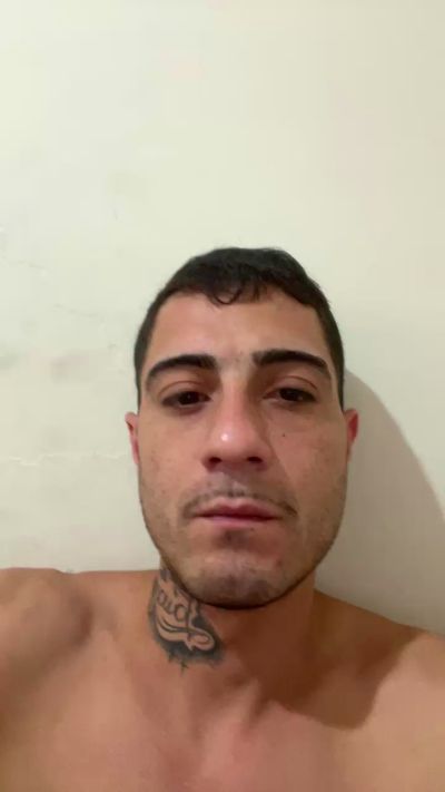 Gui20cm live cam on Cam4