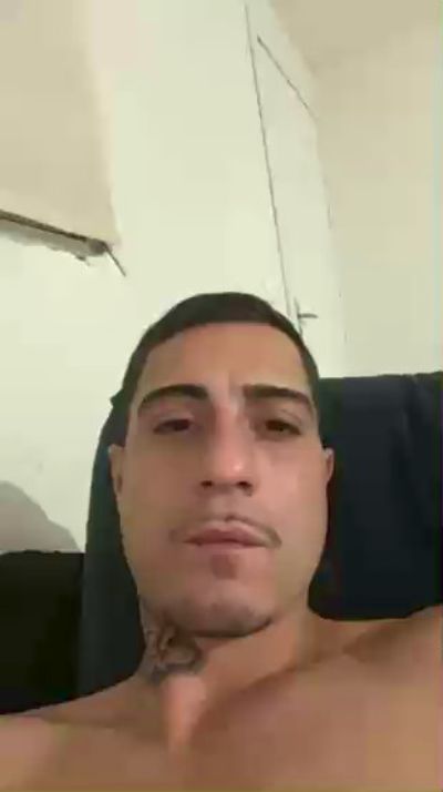 Gui20cm live cam on Cam4